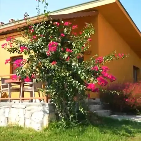 Oezlemkoey Ciftlik Seferihisar